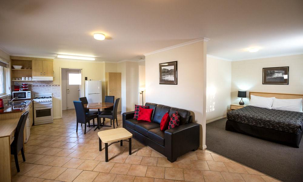 Comfort Inn & Suites King Avenue Сейл Екстер'єр фото