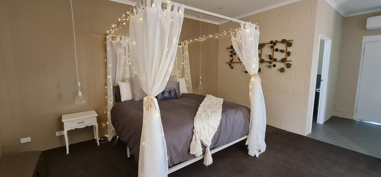 Comfort Inn & Suites King Avenue Сейл Екстер'єр фото