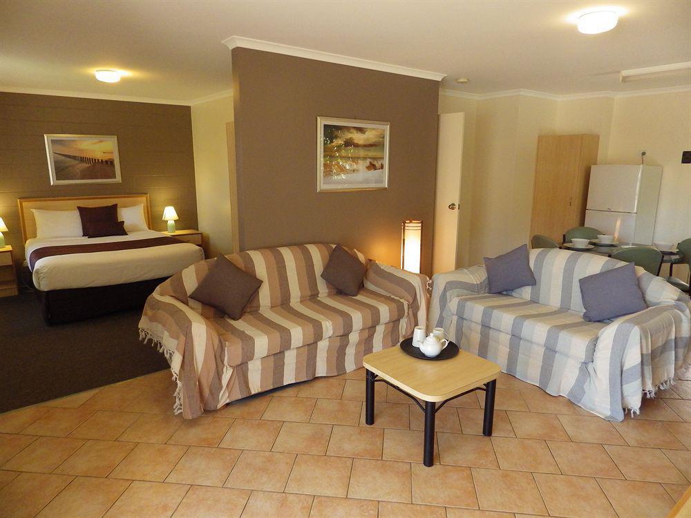 Comfort Inn & Suites King Avenue Сейл Екстер'єр фото