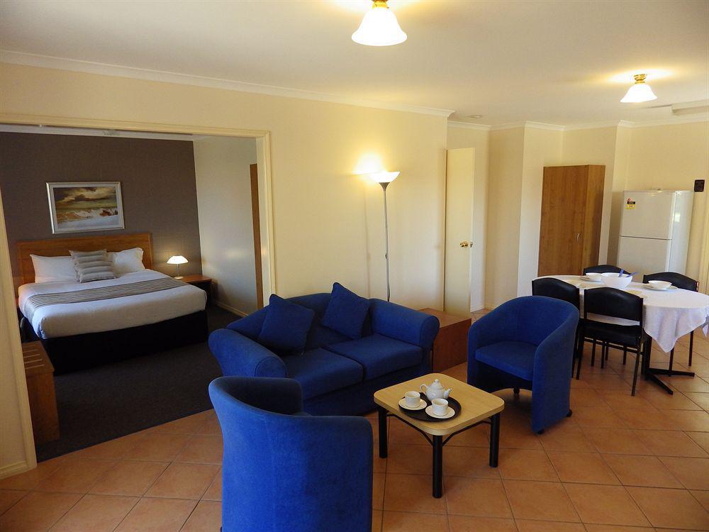 Comfort Inn & Suites King Avenue Сейл Екстер'єр фото